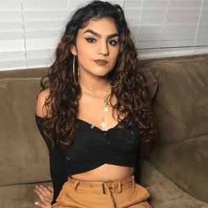 Meet your Posher, Antonette